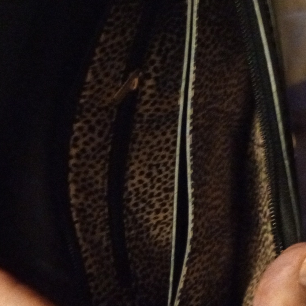Isabelle vegan crossbody bag leopard interior - Picture 5 of 7